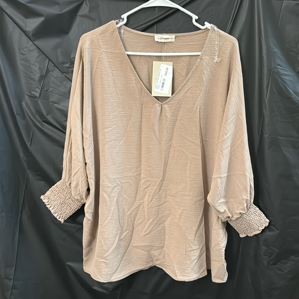 Coco v-neck long sleeve blouse